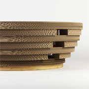 Tappo XL è un tavolo d'arredamento in cartone riciclabile e riciclato dal design sostenibile ed ecologico - Design Giorgio Caporaso per Lessmore